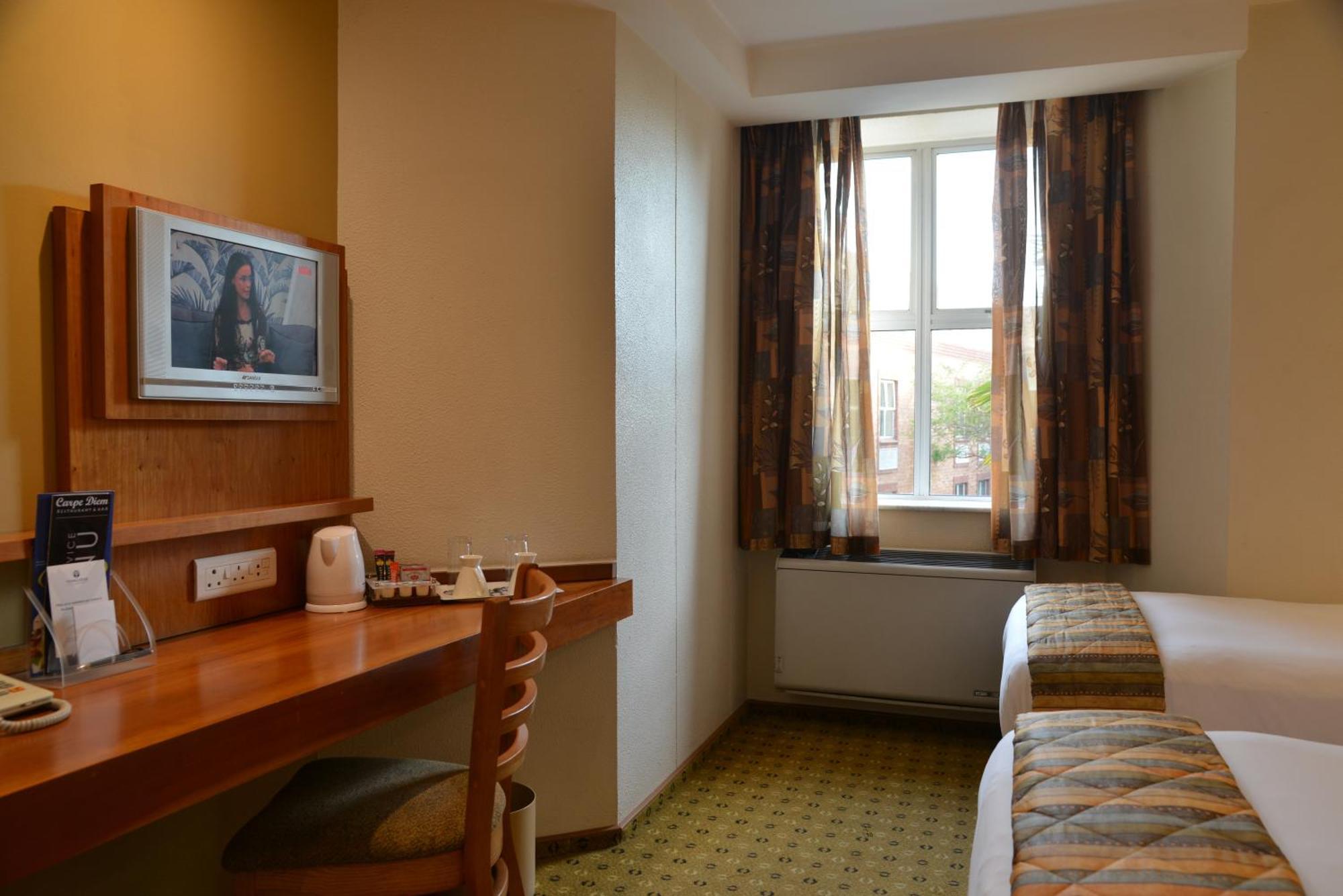 Road Lodge Sandton Johannesburg Room photo